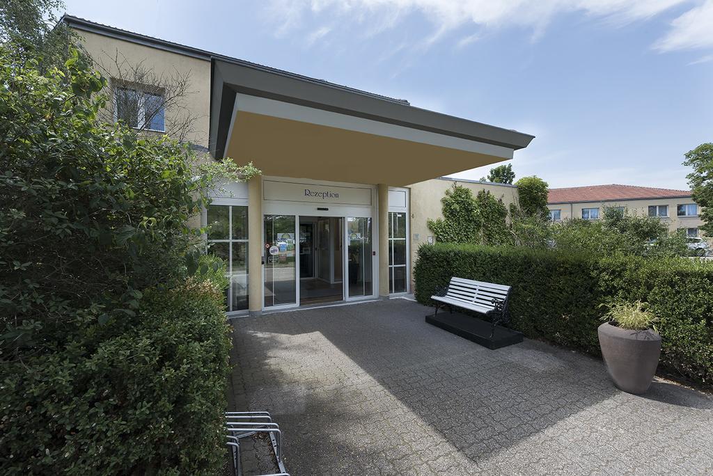 Days Inn Dessau Exterior photo